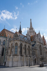 Obraz premium Church of the Assumption of the Buda Castle or Matthias Church or Coronation Church of Buda is catholic church in Holy Trinity square in Buda Castle District, Budapest, Hungary. Vertical image