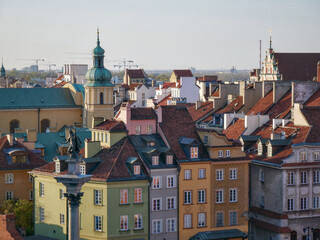 Obraz premium Panoramic View of Warsaw Old Town Historic Center at Sunset, Poland