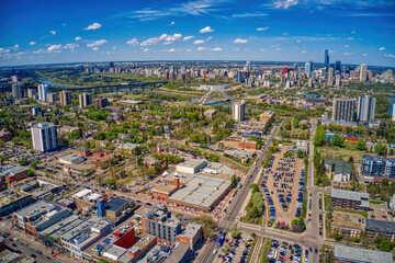Obraz premium Aerial View of Edmonton, Alberta during Summer