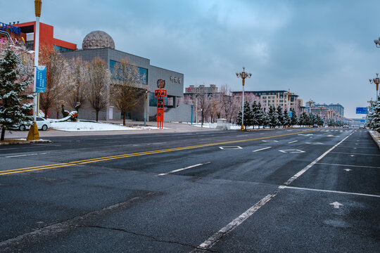 April 2026, Meihekou Sports Park, Jilin, China. A modern sports complex featuring a stadium, indoor arenas, outdoor courts, etc. Serving as a major hub for fitness and community activities.