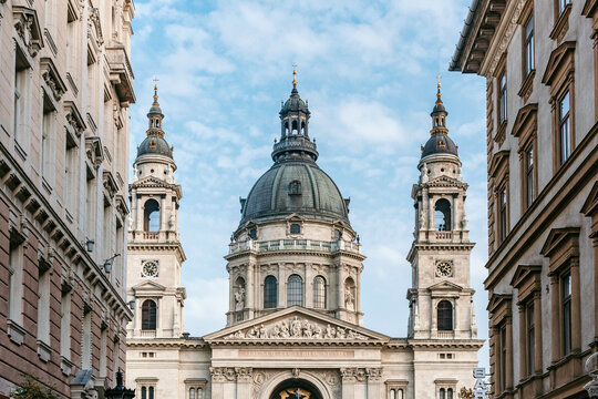 ARQUITECTURA, CATEDRALES Y EDIFICIOS