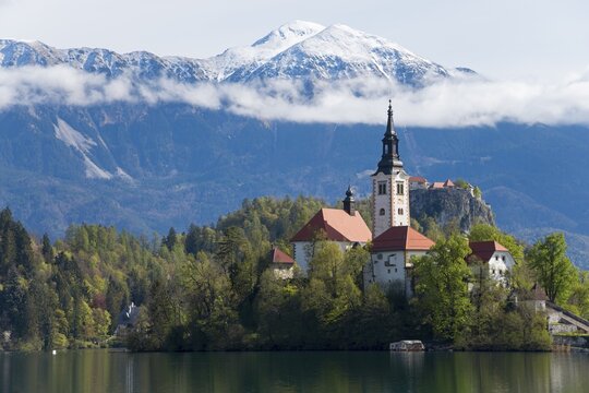 Bled Island with St. Mary's Church, Lake Bled, Lake Veldes, Blejsko jezero, Bled, Veldes, Feldes, Upper Carniola Region, Gorenjska, Slovenia, Balkans