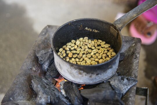 Roasting coffee beans, Keren, Eritrea