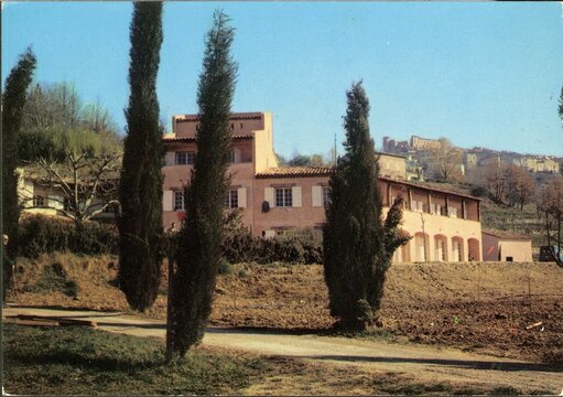 VIEUX VILLAGES VAROIS.CALLIAN.FRANCE.83810.CLINIQUE DE CARDIOLOGIE LA CH&Egrave;NEVI&Egrave;RE.