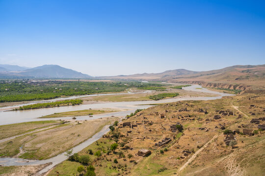 Mtkvari River cuts through the valley near Uplistsikhe ruins of Gori