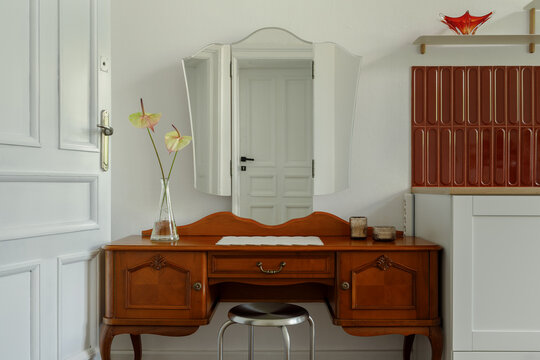 Elegant Vintage Dressing Table with Mirror, Modern Touches, White Walls and Doors, Cozy Home Interior Style