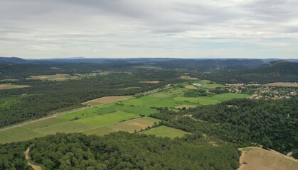 Obraz premium Lac de Cécélès, Saint-Mathieu-de-Tréviers, Hérault, Occitanie, France