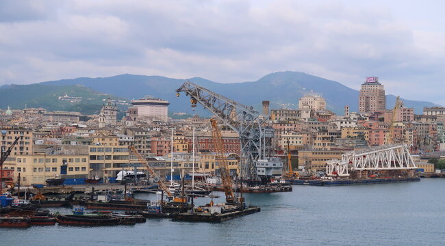 port de g&ecirc;nes en Italie