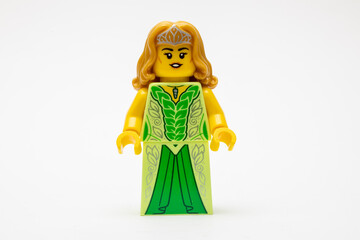 Obraz premium A minifigure of a female elf in a green dress