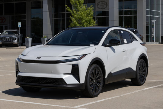 Toyota C-HR XSE AWD All Electric Compact SUV. Toyota offers the C-HR with up to 287 miles driving range. MY:2026