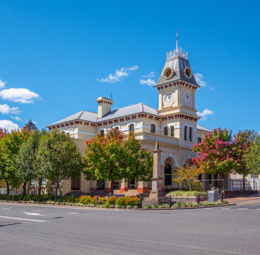The old Tenterfield Post Office in Autumn