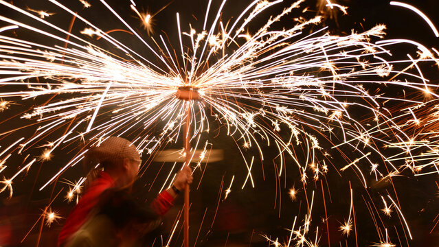 A display by professional pyrotechnicians during the 'correfocs' event at the Alcoletge Spring Festival.