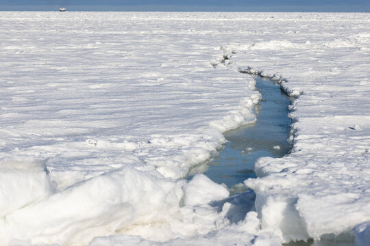 Frozen Baltic Sea, R&uuml;gen, 2026