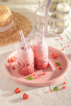 Homemade and fruity strawberry bubble tea as refreshing for summer.