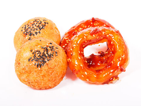 Cambodia cake nom Kroch with nom korng orang cake with round cake khmer donut