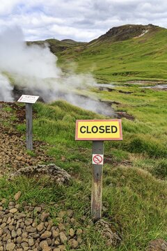 Sign with inscription closed, warning, do not enter, steaming valley, Reykjadalur bathing area, Hverager&eth;i, Hveragerdi, Golden Circle, ring road, Iceland