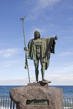 Statue of Guanche king Mencey Beneharo, on the waterfront, Candelaria, Tenerife, Canary Islands, Spain