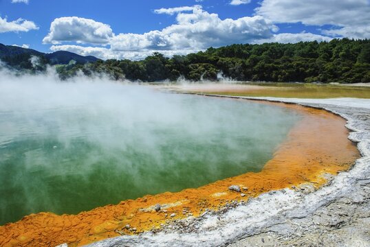The colourful multi hued champagne pool, Wai-O-Tapu Volcanic Wonderland, North Island, New Zealand