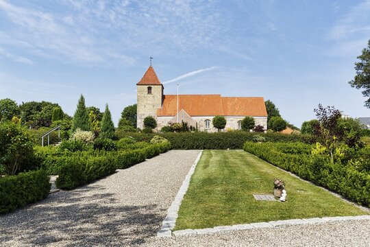 Vebbestrup Kirke, rural church, Romanesque village church, red tile roof, stone tower, cemetery, Mariagerfjord, Nordjylland, Jutland, Denmark