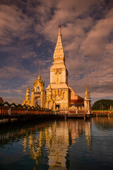 Fototapeta premium THAILAND PRACHINBURI CITY WAT CHAENG