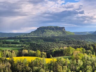 Blick vom Gamrig auf den Lilienstein im Elbsandsteingebirge © Sebastian