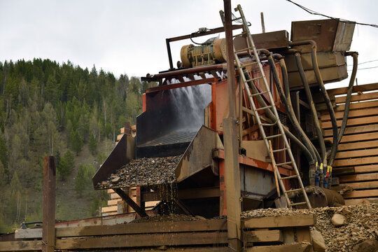 Wash plant. Leontievsky stream goldfield, placer. Iyusskaya artel. Siberia. Republic of Khakassia. Russia