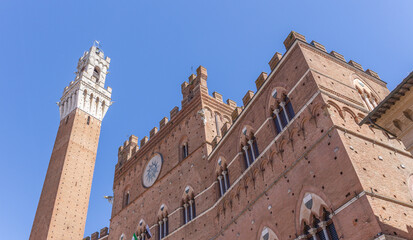 Naklejka premium Palazzo Pubblico: Das Rathaus der Stadt Siena, Toskana, Italien