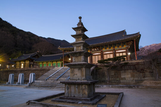 화엄사동오층석탑,보물132호,화엄사대웅전,보물299호,화엄사,사적505호,지리산,구례군,전남