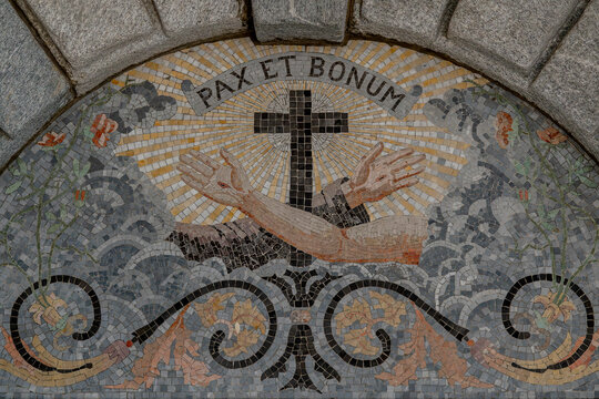 Pax et Bonum (Peace and Goodness) was the motto of Saint Francis of Assisi.