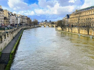 River Siene - France © dunlopkm
