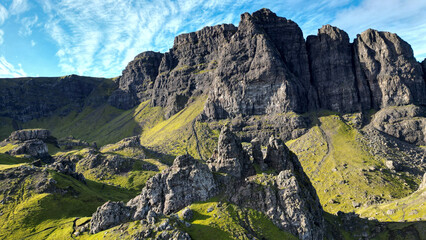 Obraz premium Aerial Shot at Scenic Viewpoint, The Storr, Isle of Skye, Scotland