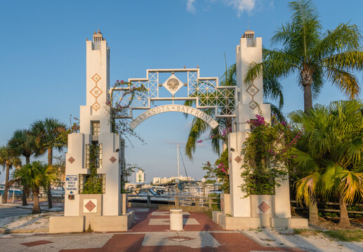 Sarasota, FL, US-September 24, 2025: Sign at entrance to Bayfront Park-a local park on bay at marina in Sarasota, Florida