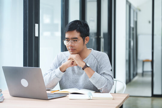 Online Learning With Laptop For Student Education And Academic Study