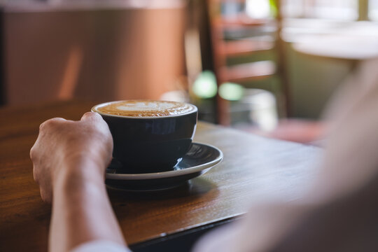 CAF&Eacute; Y GRANO