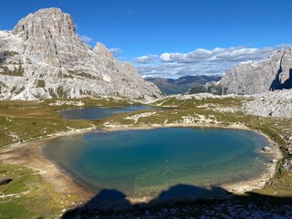 Fototapeta premium Tre Cime Nature Park, Dolomites UNESCO World heritage site (South Tyrol, Italy) - Naturpark Drei Zinnen, Dolomiten UNESCO Welterbe (Südtirol, Italien) - Parco naturale Tre Cime di Lavaredo, Dolomiti