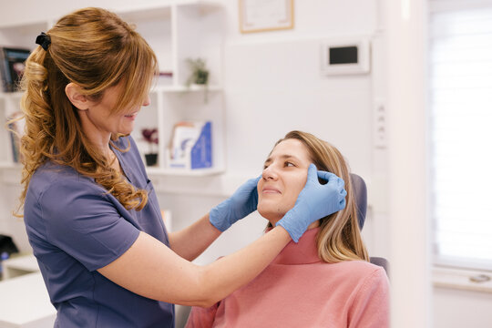 A woman at the clinic for beauty intervention