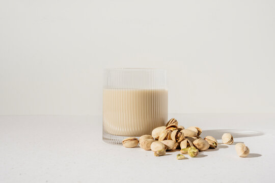Pistachio milk