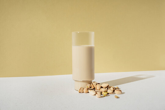 Pistachio milk
