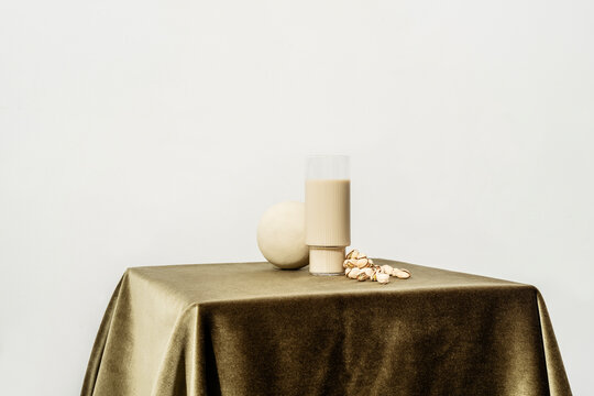 Pistachio milk