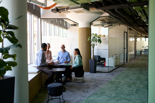 Shared corporate lounge space
