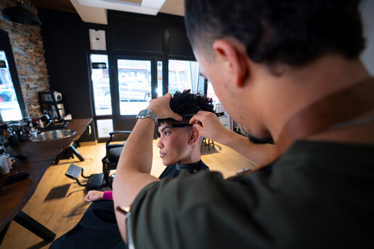 Straight Razor for Precision Hairline Line Up