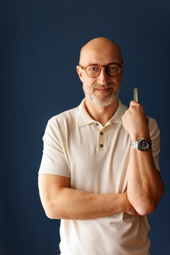 Journalist posing