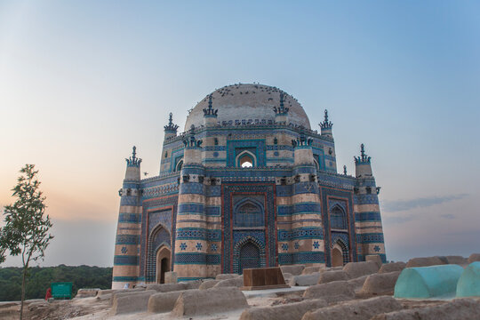 Bibi Jawindi&rsquo;s Tomb at Uch Sharif: A Fading Jewel of Sufi Heritage