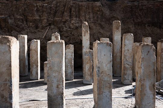 Concrete pile foundation grid