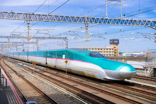 東北新幹線・E5系