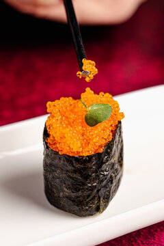 Tobiko gunkan