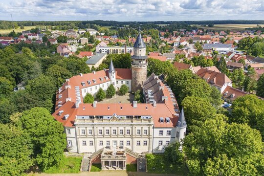 Aerial view, drone photo: Wiesenburg Castle and Park, Wiesenburg in der Mark, Hoher Fl&auml;ming nature park Park, Brandenburg, Germany