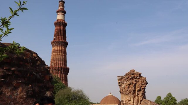 india's tallest minaret built during mughals time located in delhi.
