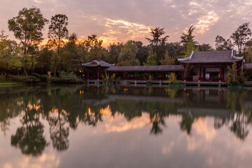 Obraz premium Pond at the grounds of Wuhou Temple in Chengdu, China