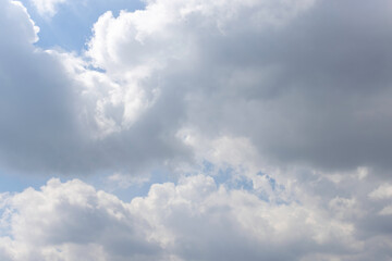 Obraz premium A beautiful blue sky with white clouds